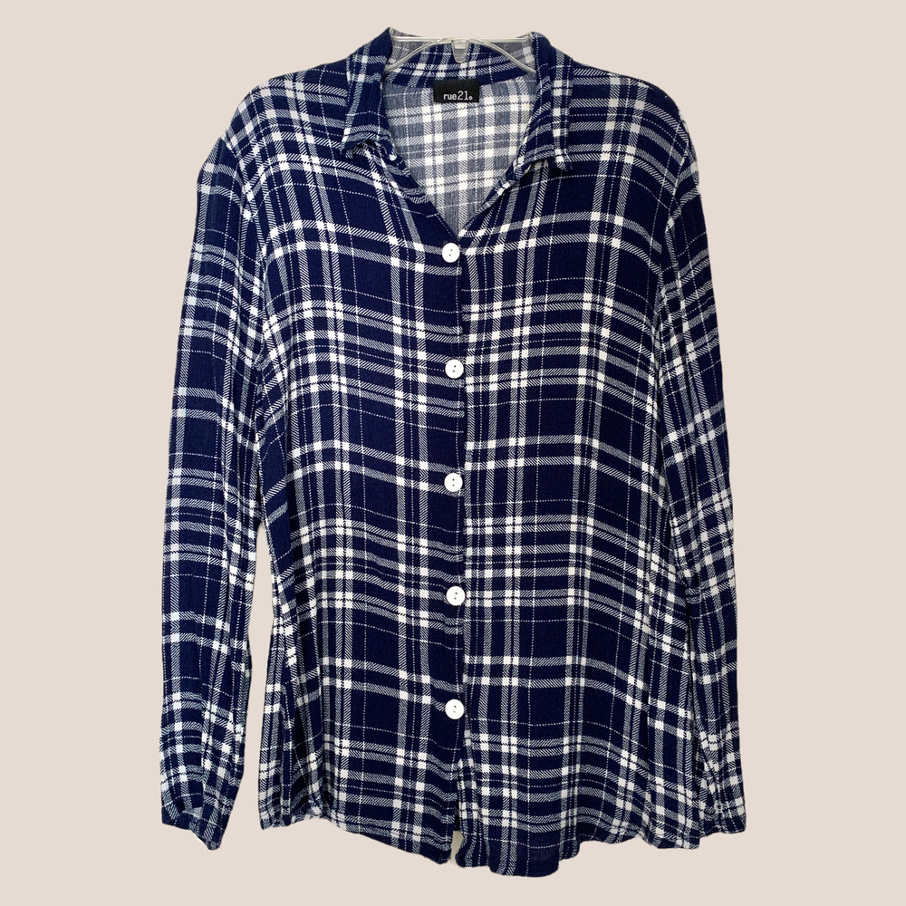 Rue21 Navy Plaid Long Sleeve Button Down Shirt - Size M